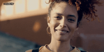 Mujer Sonriendo Tu Seguro Pro